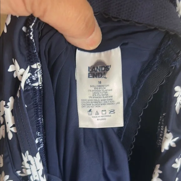 NWT Lands End swim dress - Picture 8 of 8